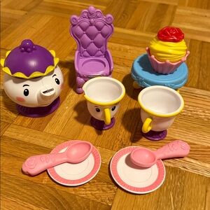 Fisher-Price Little People Disney Princess Time for Tea with Belle